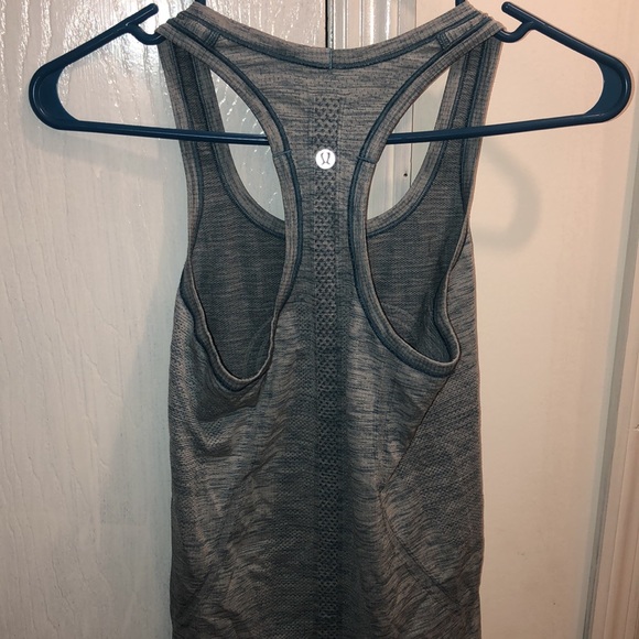 Lululemon Swiftly Tech Tank Athletica - Picture 3 of 6